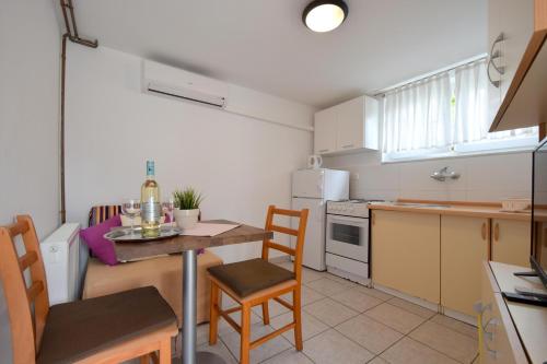 Apartments Julia - image 12