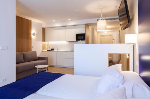 Apartamentos Mayal - image 11