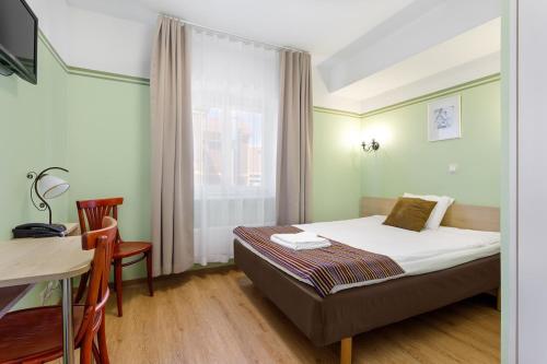1 twin bed