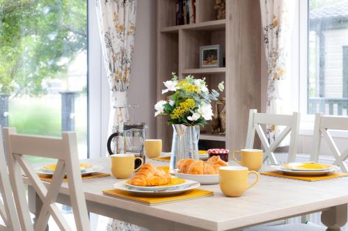 設施, Lakeside Lodge, Green Hill Farm Holiday Village in 蘭福德