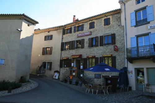 Hotel Restaurant du Pecheur in Lavoute-Chilhac