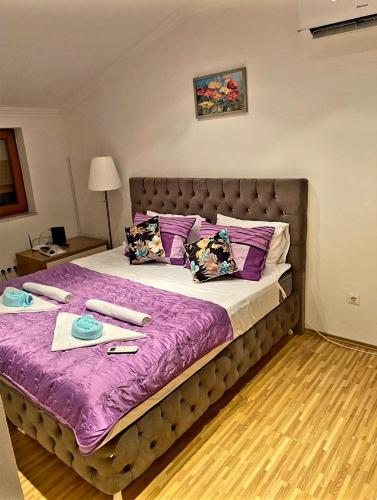 Three-Bedroom Villa image 2
