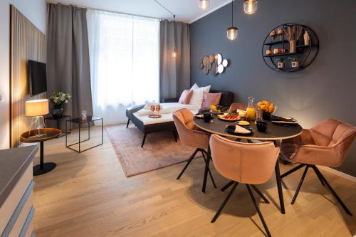 Pure Berlin Apartments - for up to 5 guests near Uber Arena, central, stylish - Berlin Pure Berlin Apartments - for up to 5 guests near Uber Arena, central, stylish - Berlin