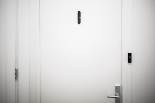  Cheerfully 1 Bedroom Serviced Apartment 52m2 -NB306C- in Rotterdam