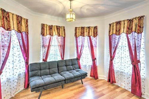 Charming Milwaukee Retreat about 5 Mi to Downtown in Milwaukee, USA