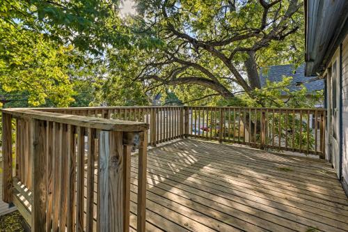 Minneapolis Townhome with Loft Less Than 3 Mi to Dtwn! in Minneapolis, USA