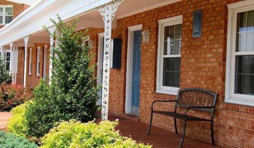 Governor House Inn Arlington/Falls Church – Falls Church, VA