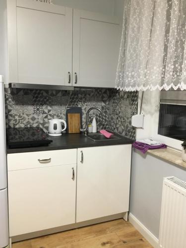 Studio Jutrzenka z łazienką by Apartamenty na dni Wrocław, Wrocław (photo 6)