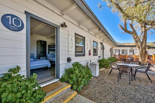 The Historic West Walker Motel - 편의 시설/서비스