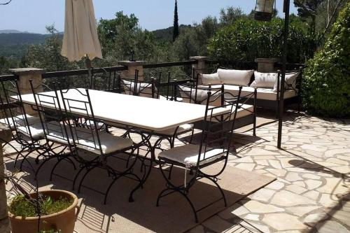 L'Olivette - Mas Provencal, Panoramic View & Pool