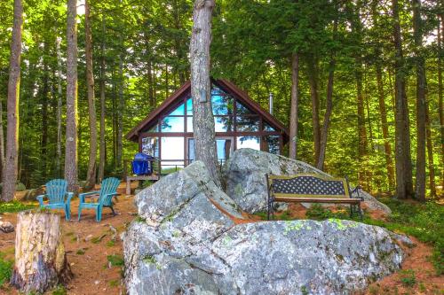 Lake Waukewan Chalet