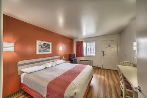 Motel 6-Kerrville, TX in Kerrville, USA