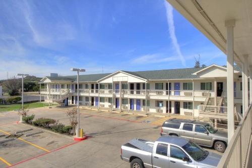 Motel 6-Kerrville, TX