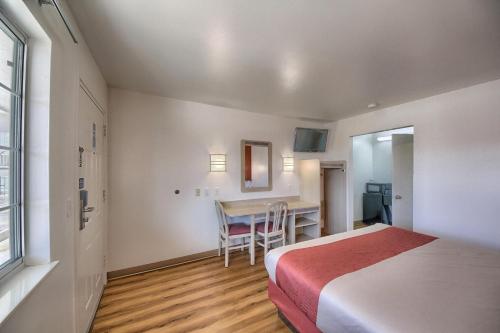 Motel 6-Kerrville, TX in Kerrville, USA