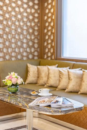 Golden Sands Suites - image 2