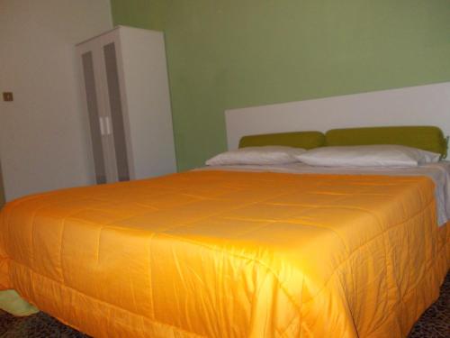 Big Brother Bed & Rooms