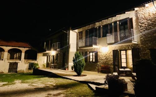 Cascina Villa - Casa di campagna tra le nocciole in Levice