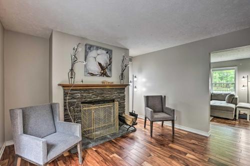 Charming Pentwater Home with Fire Pit and Yard! Charming Pentwater Home with Fire Pit and Yard!