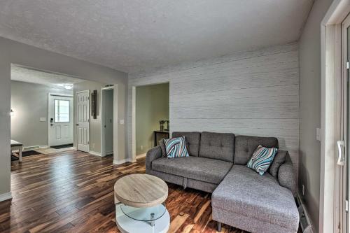 Charming Pentwater Home with Fire Pit and Yard! Charming Pentwater Home with Fire Pit and Yard!