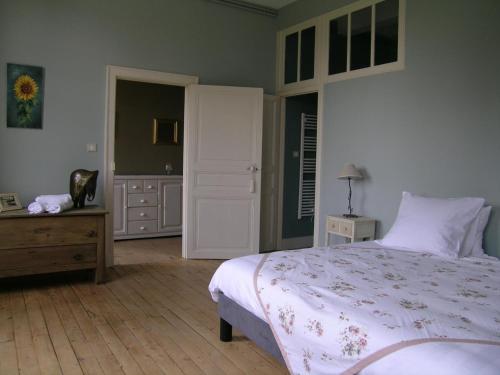 Gîte Cérilly 5 pièces 8 personnes - FR-1-489-100 - image 3