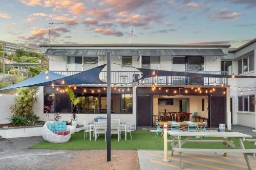 ทัศนียภาพ, Seaside Lodge Hostel Townsville- right next to coles, 2 mins walk to strand & CBD- Passport required in ทาวส์วิลล์