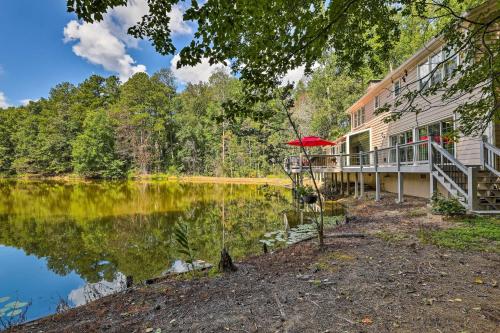Lawrenceville Gem w/ Boat Dock on Private Lake! in Lawrenceville (Georgia)