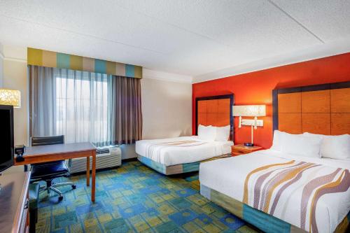 2 double beds