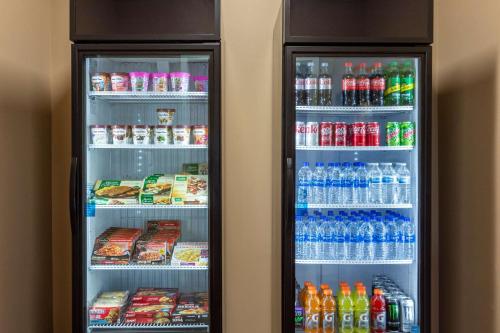 Comfort Inn & Suites Comfort Inn & Suites