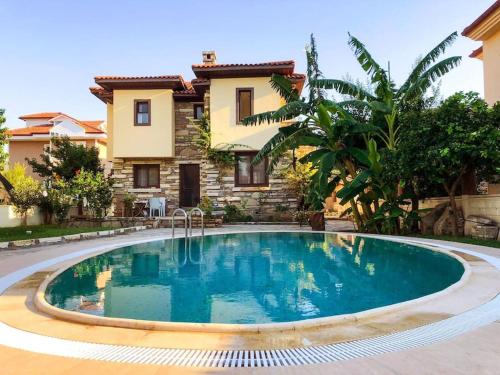 Taş Villa Dalyan center ,detached garden & pool