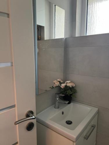 Lovely flat in the city center self-check, Bratysława (zdjęcie 11)