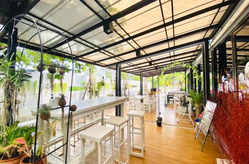 Restaurant, I AM Cottage in Kamphaeng Saen