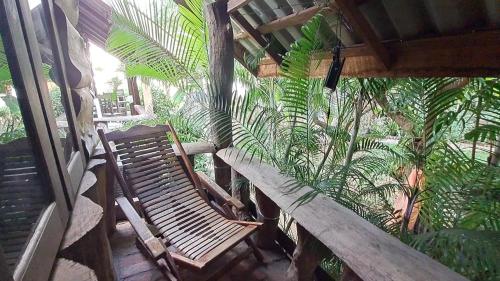 balkon/terras, Sala Thongyon - Guest House in Savannakhet