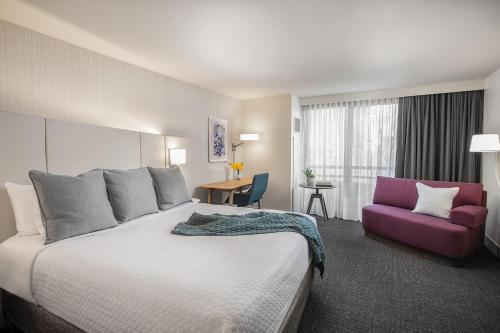 400284901 Crowne Plaza Atlanta Perimeter at Ravinia by IHG