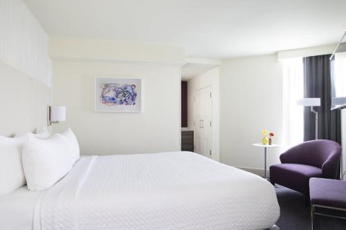 400284911 Crowne Plaza Atlanta Perimeter at Ravinia by IHG