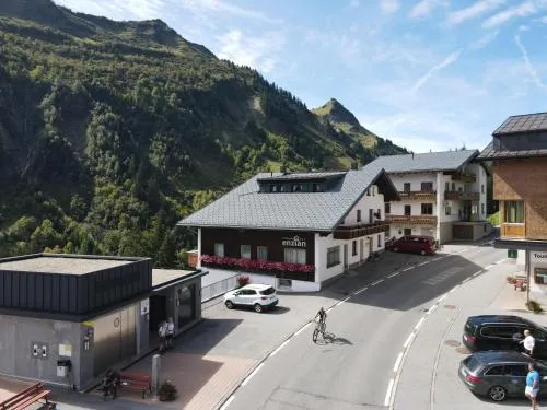 Hotel Garni Enzian in Damüls, Österreich