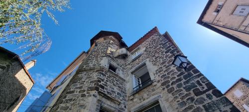 Maison au Loup - Superbe ancien hotel particulier du XVIe siècle au cœur de la vieille ville du Puy