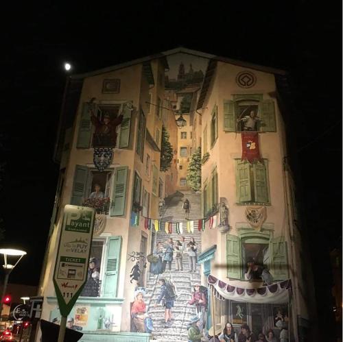 Maison au Loup - Superbe ancien hotel particulier du XVIe siècle au cœur de la vieille ville du Puy