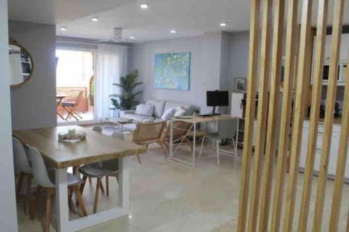 Sotogrande Paseo del Mar - 10 steps away from the beach