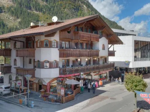Center Rooms & Apartments in Mayrhofen, Österreich
