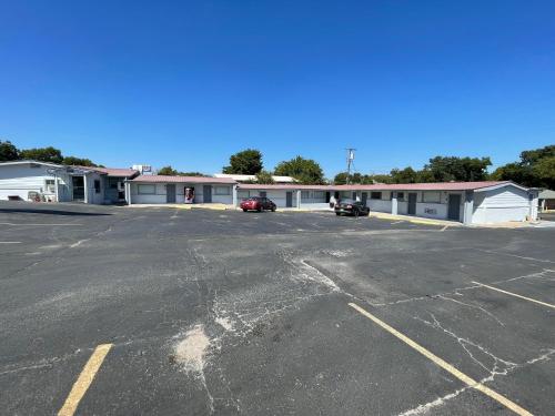 Budget Inn Madill in Madill, USA