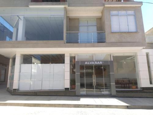 Exterior view, Hostal Alvasar in Copacabana