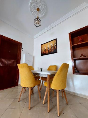 Facilities, Charite Host Appartement , Wifi et Parking Gratuit in Essalam