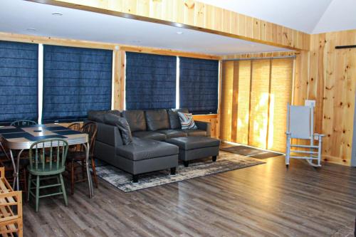 Lake Winnisquam Getaway in Sanbornton, USA