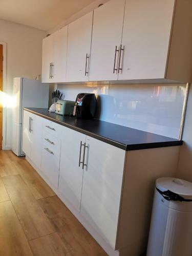 The Vacationers - Pvt Rooms with Shared Bath in ซันเดอร์แลนด์