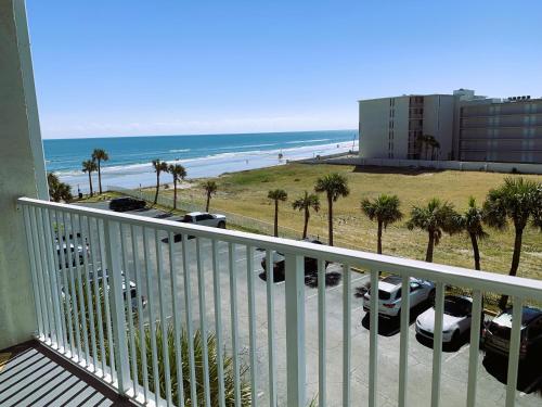 Oceanfront One Bedroom Condo Daytona Beach Fl in Daytona Beach, Vereinigte Staaten von Amerika