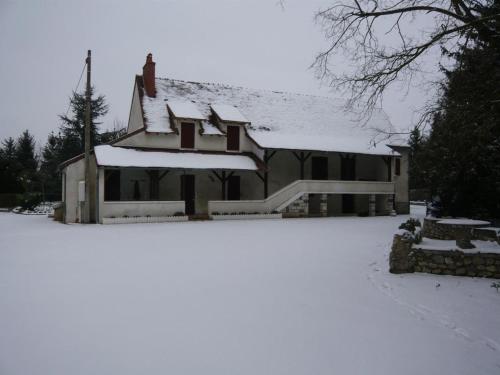 Gîte Saint-Pourçain-sur-Sioule, 5 pièces, 9 personnes - FR-1-489-60