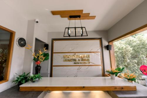 Madonna Hometel and Suites New Pandan - 출입구