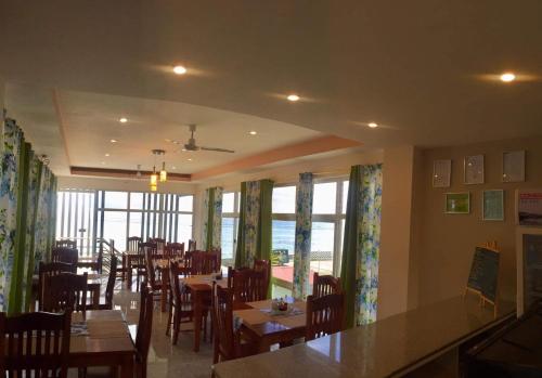 ELNORA DEL MAR TRAVELLERS INN