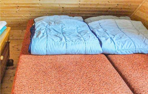 Two-Bedroom Holiday home Mscice with Lake View 03 - image 4