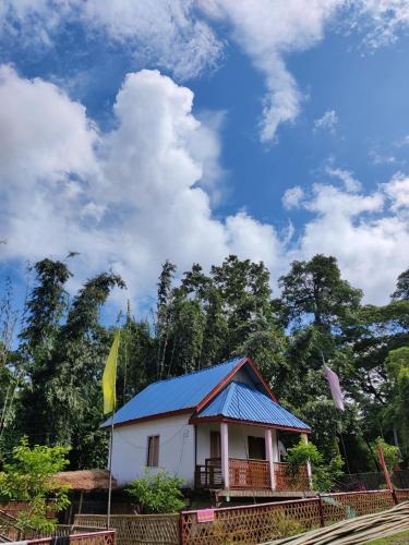 N R Resort Kaziranga in Хатикхули